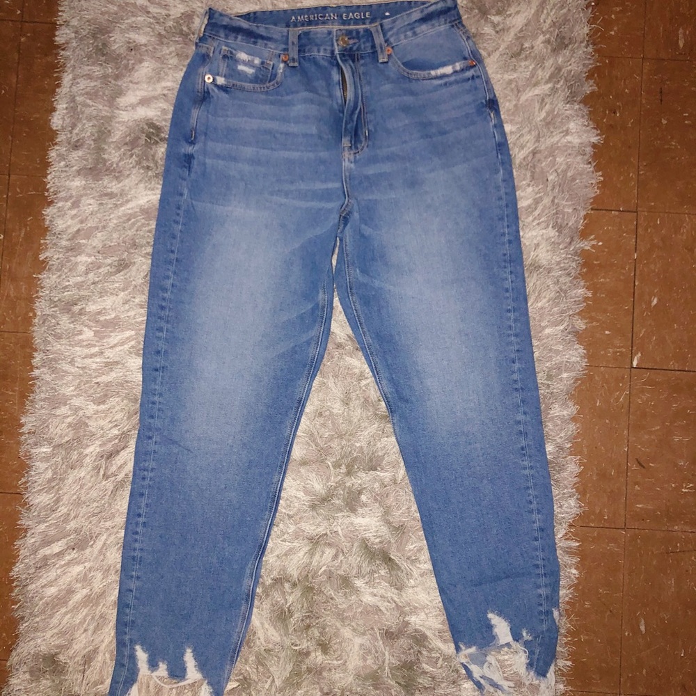 Distressed Ankle Mom Jeans
